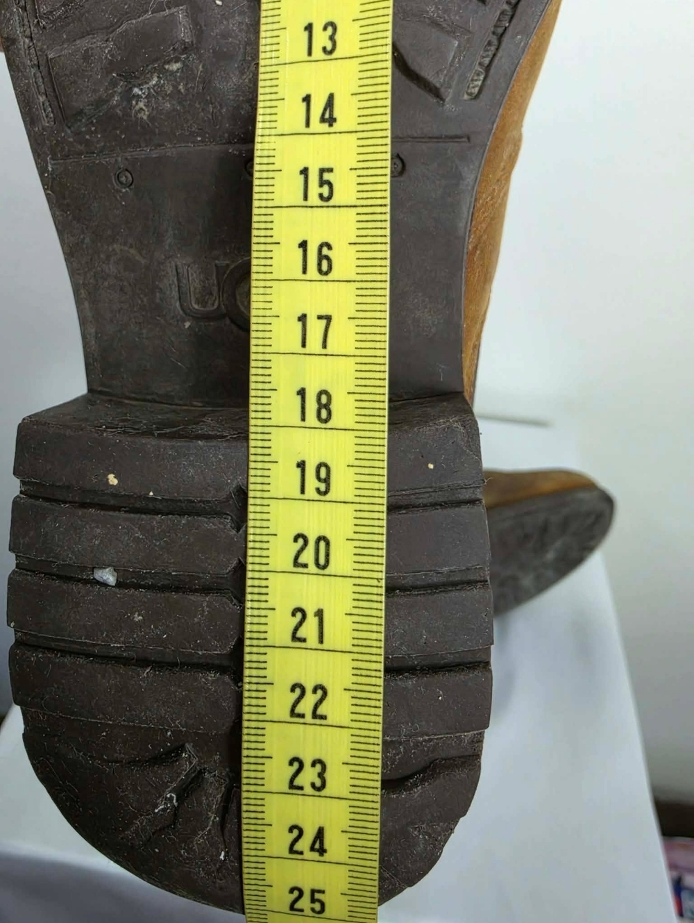 UGG Tan Leather Ankle Chelsea Boots Sz 7US - Picture 14 of 15